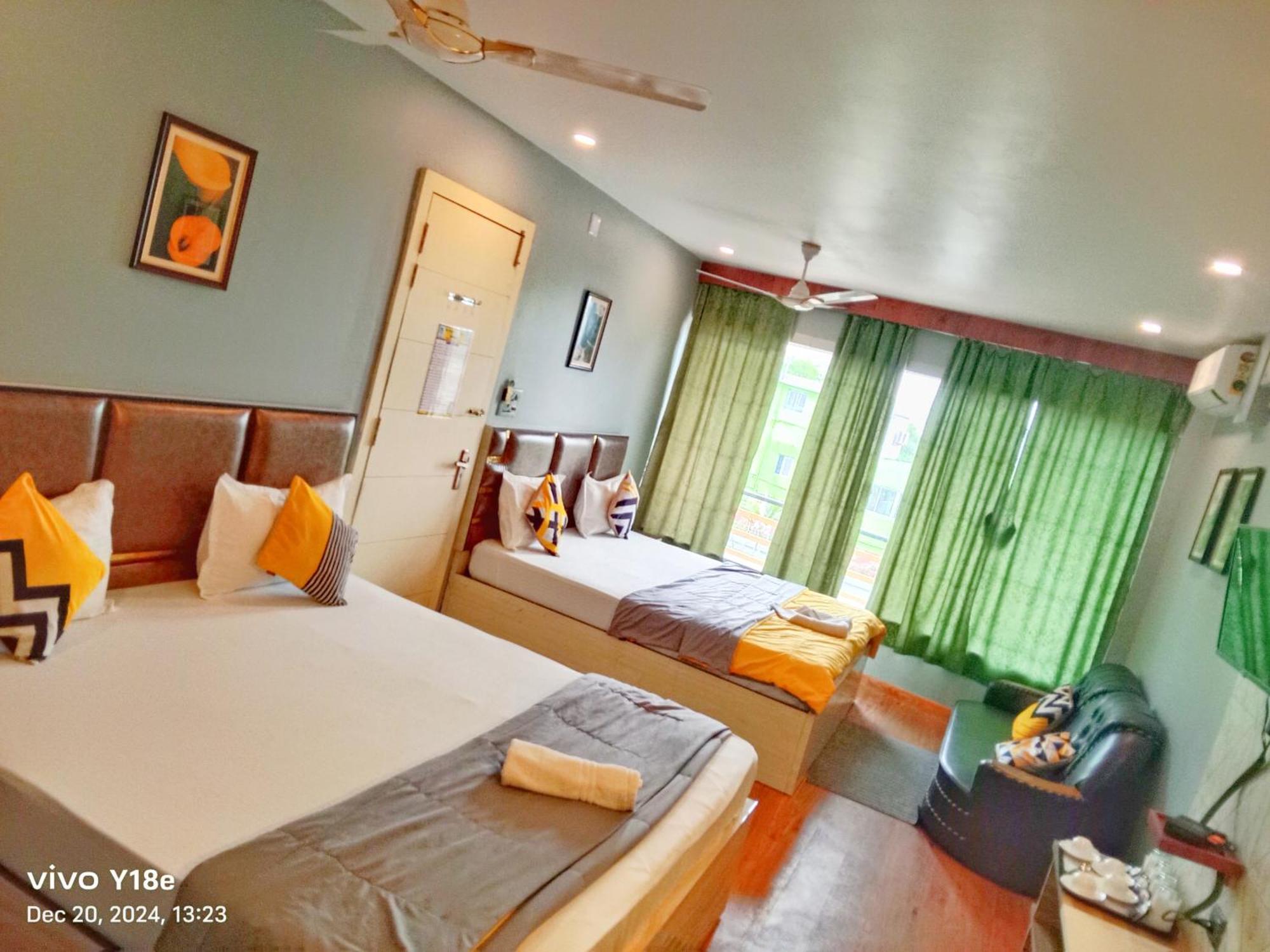 The Promise Hotel And Resort Tajpur Bilik gambar