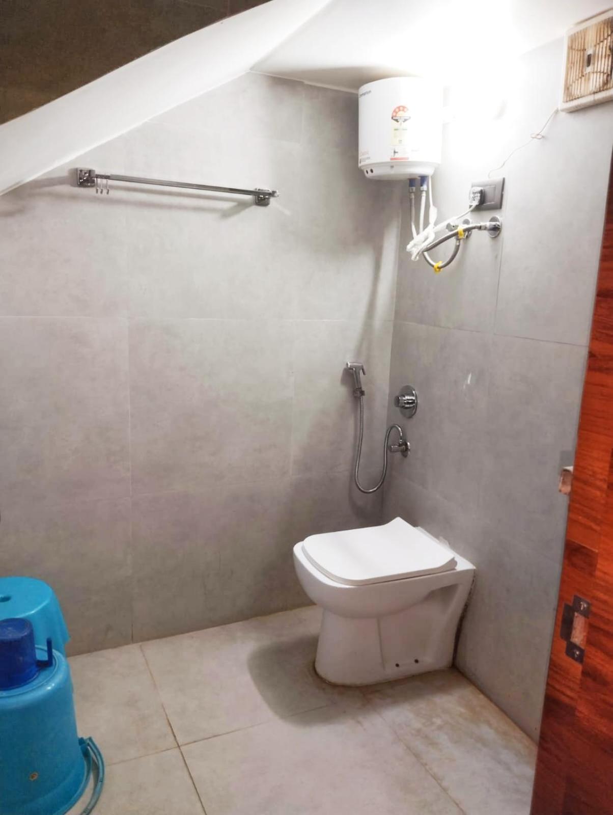The Promise Hotel And Resort Tajpur Bilik gambar