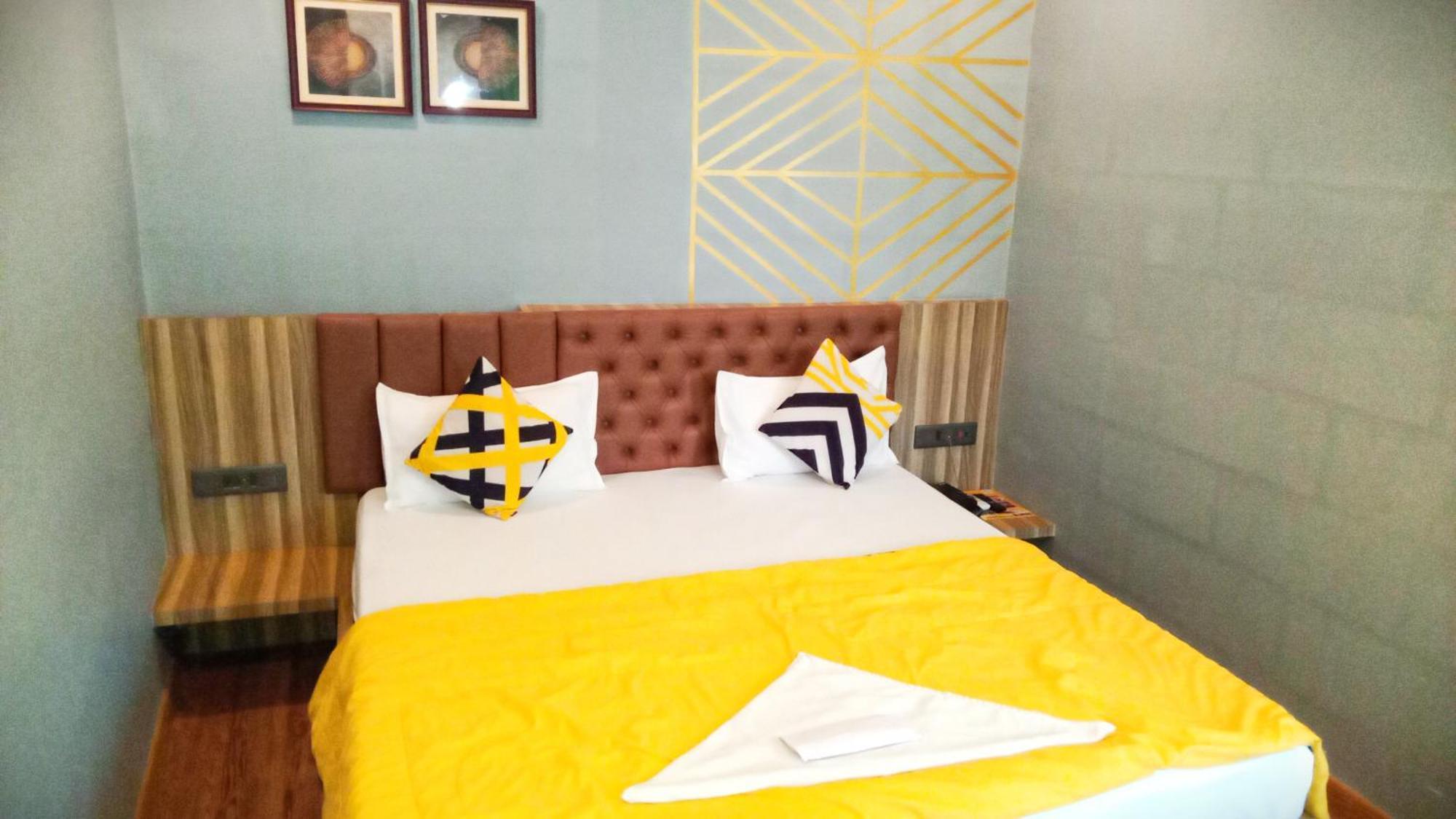 The Promise Hotel And Resort Tajpur Bilik gambar